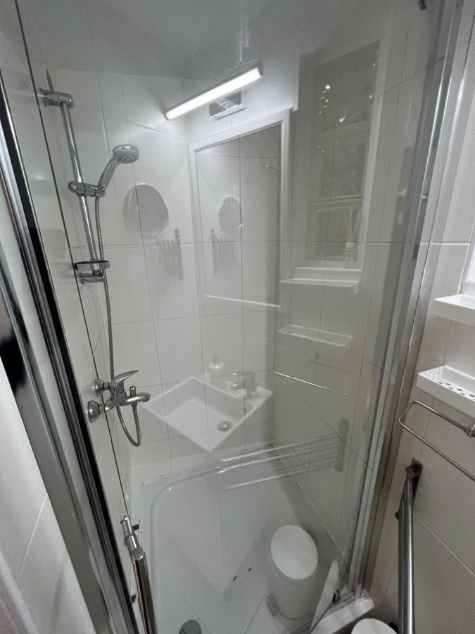Studio Apartman Luka 萨格勒布 外观 照片
